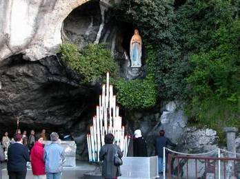 Lourdes : grotte